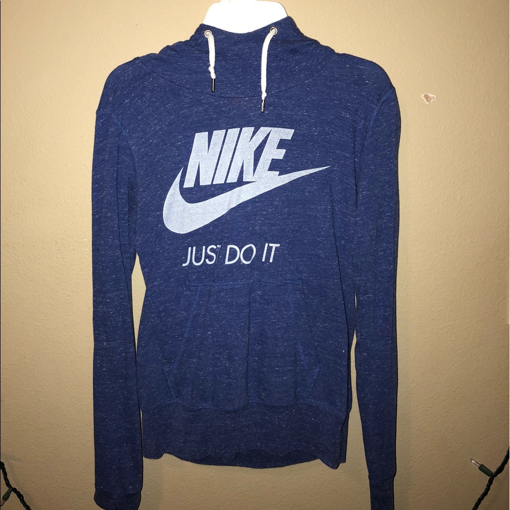 Nike hoodie shirt